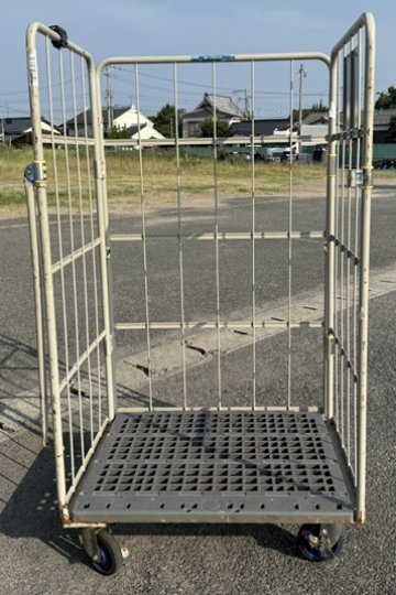 カゴ台車