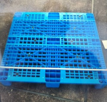 プラスチックゲタパレット